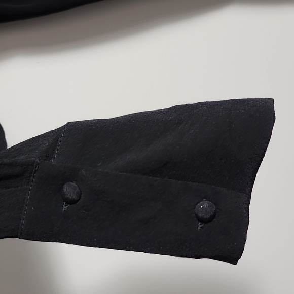 OLIVACEOUS Gauze Flowy Long Sleeve Button Down Blouse in Black Size Large - Picture 13 of 16